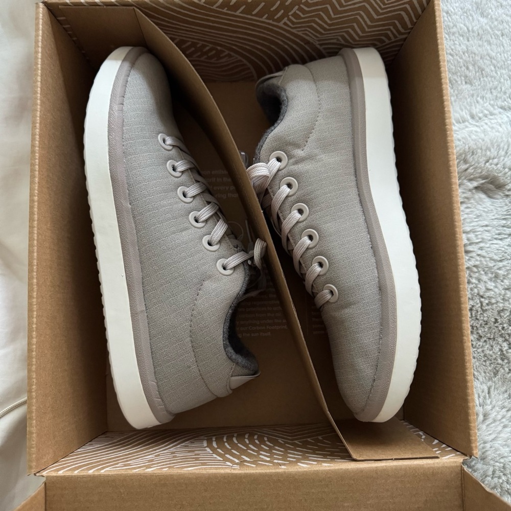 NEW IN BOX • Allbirds Women's Wool Piper Woven Gray Sneakers Size 9